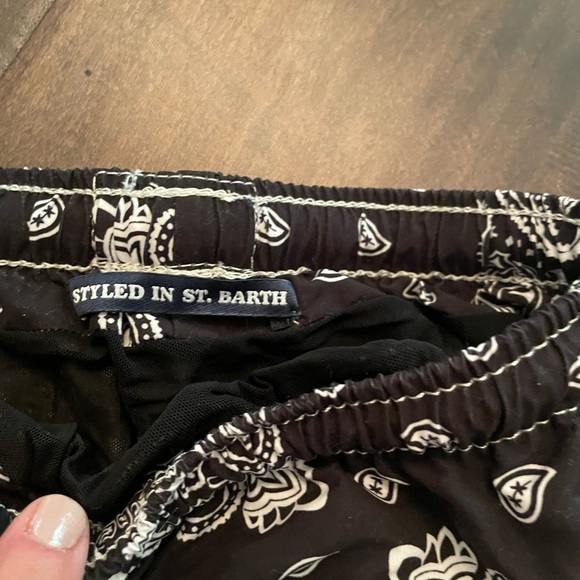 Like new boys swim trunks - Picture 2 of 2